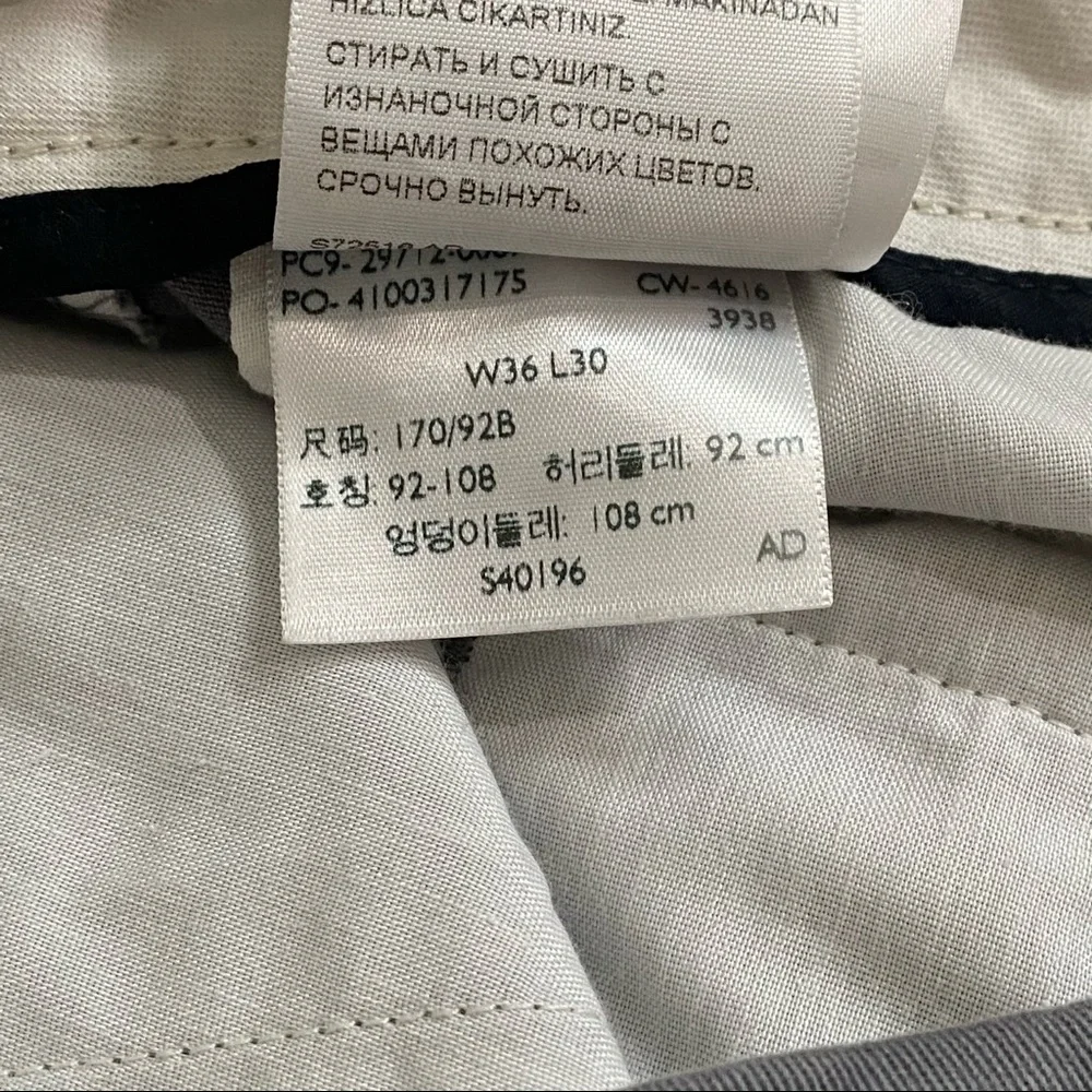 Dockers men’s straight fit gray pants size 36/30 Flat Front Four Pockets Casual